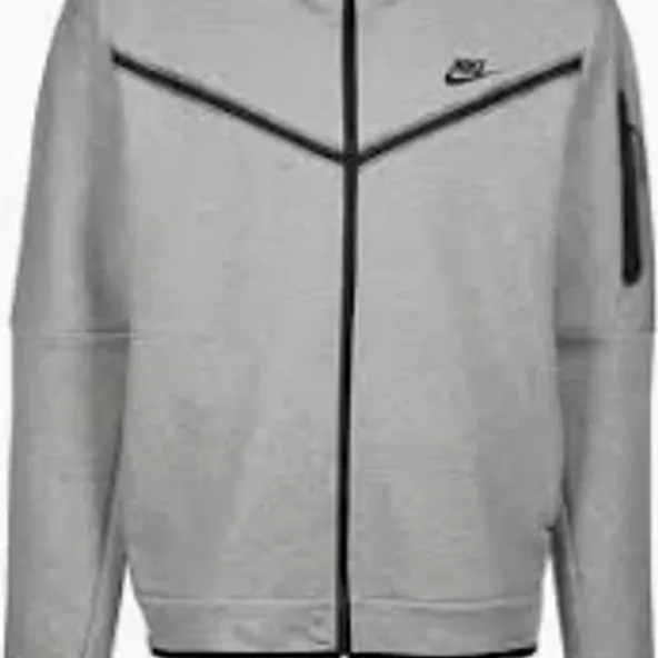 NIKE TECH FLEECE